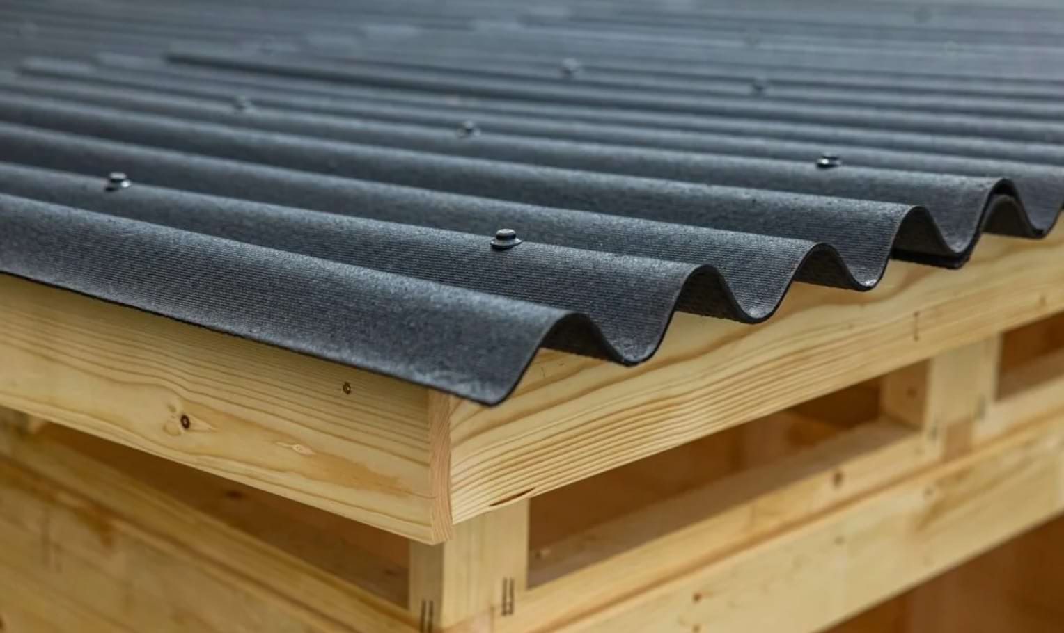 szary domek narzędziowy 2x2m z drewna